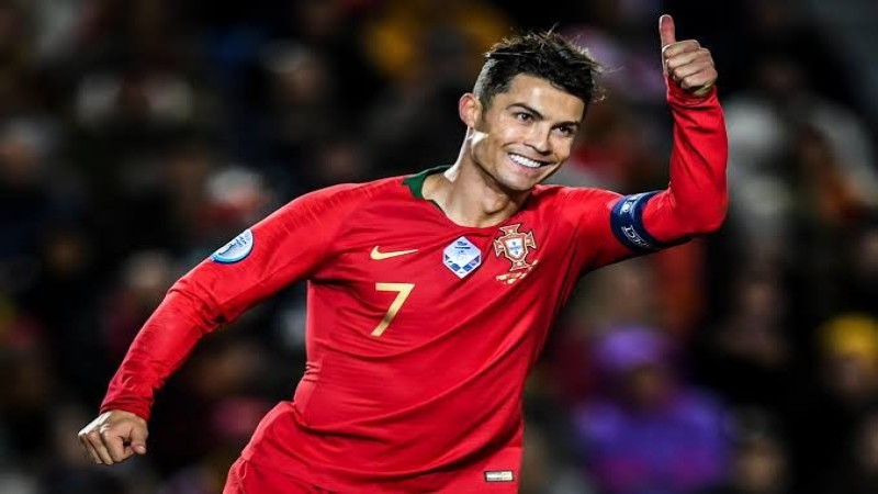 Cristiano Ronaldo Ve Fenerbahçe: Transfer Spekülasyonlarının Ardındaki Gerçek Cristiano Ronaldo Ve Fenerbahçe: Transfer Spekülasyonlarının Ardındaki Gerçek