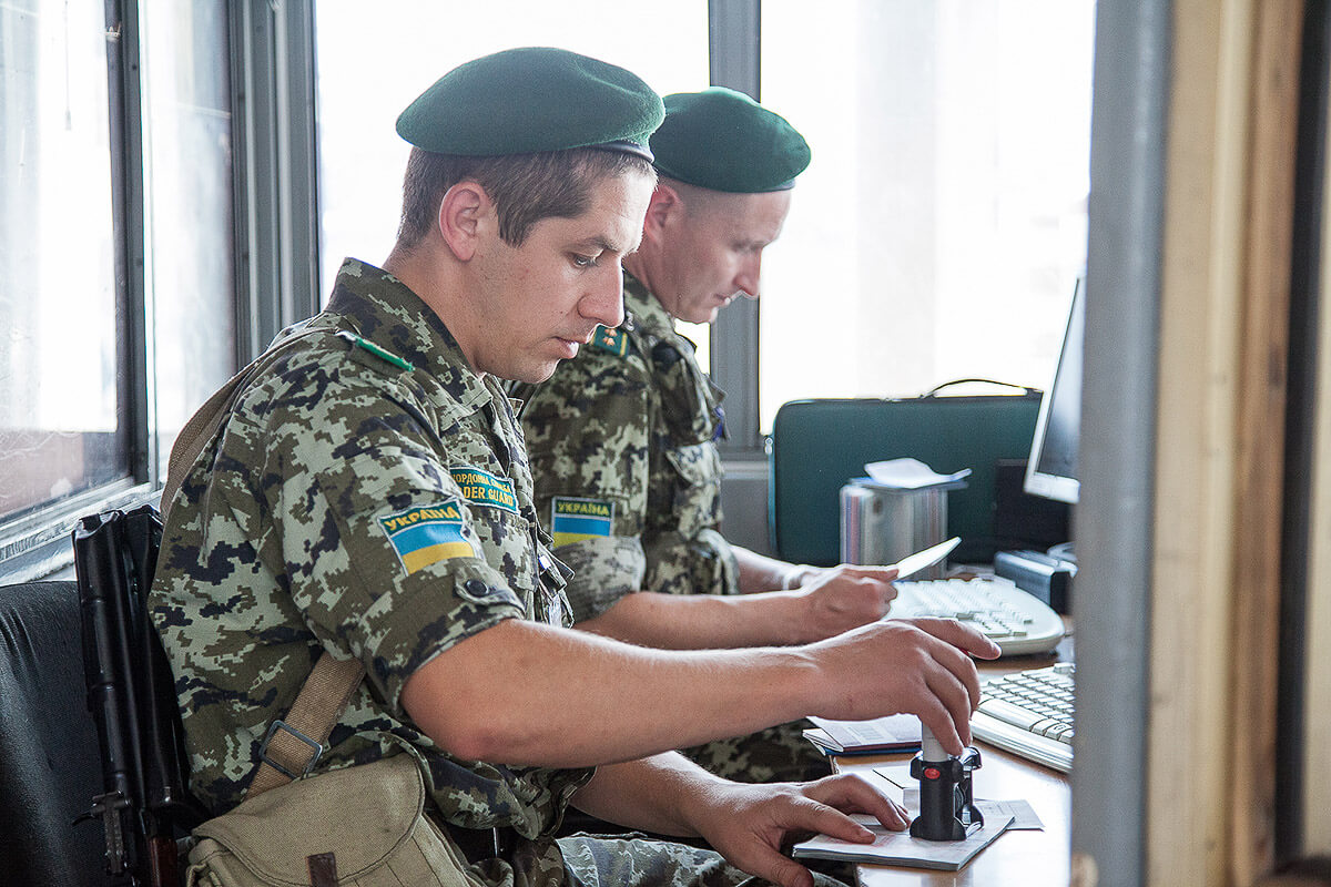 Cross-Border Mechanisms For Effective Crime Fighting Cross-Border Mechanisms For Effective Crime Fighting
