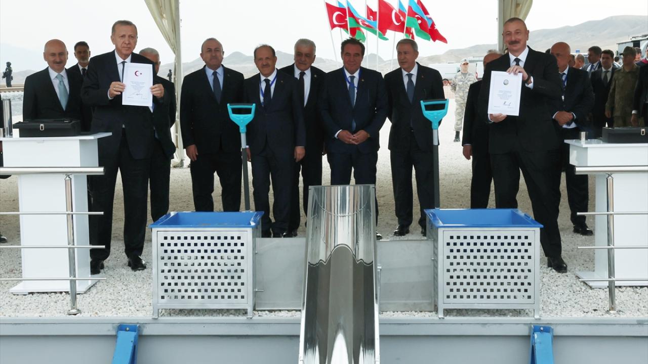 Cumhurbaşkanı Erdoğan Ve Aliyev Görüşmesinin Detayları Cumhurbaşkanı Erdoğan Ve Aliyev Görüşmesinin Detayları