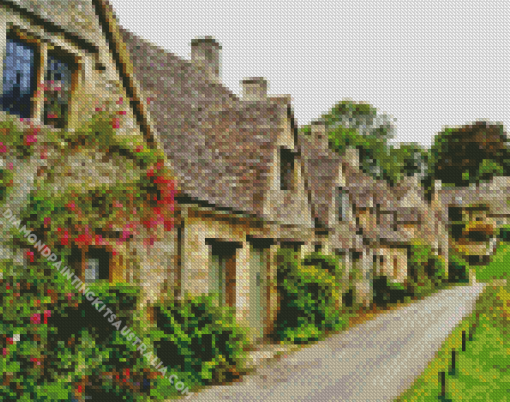 Daisy May Cooper's £30,000 Cotswolds House Paint Dispute Daisy May Cooper's £30,000 Cotswolds House Paint Dispute