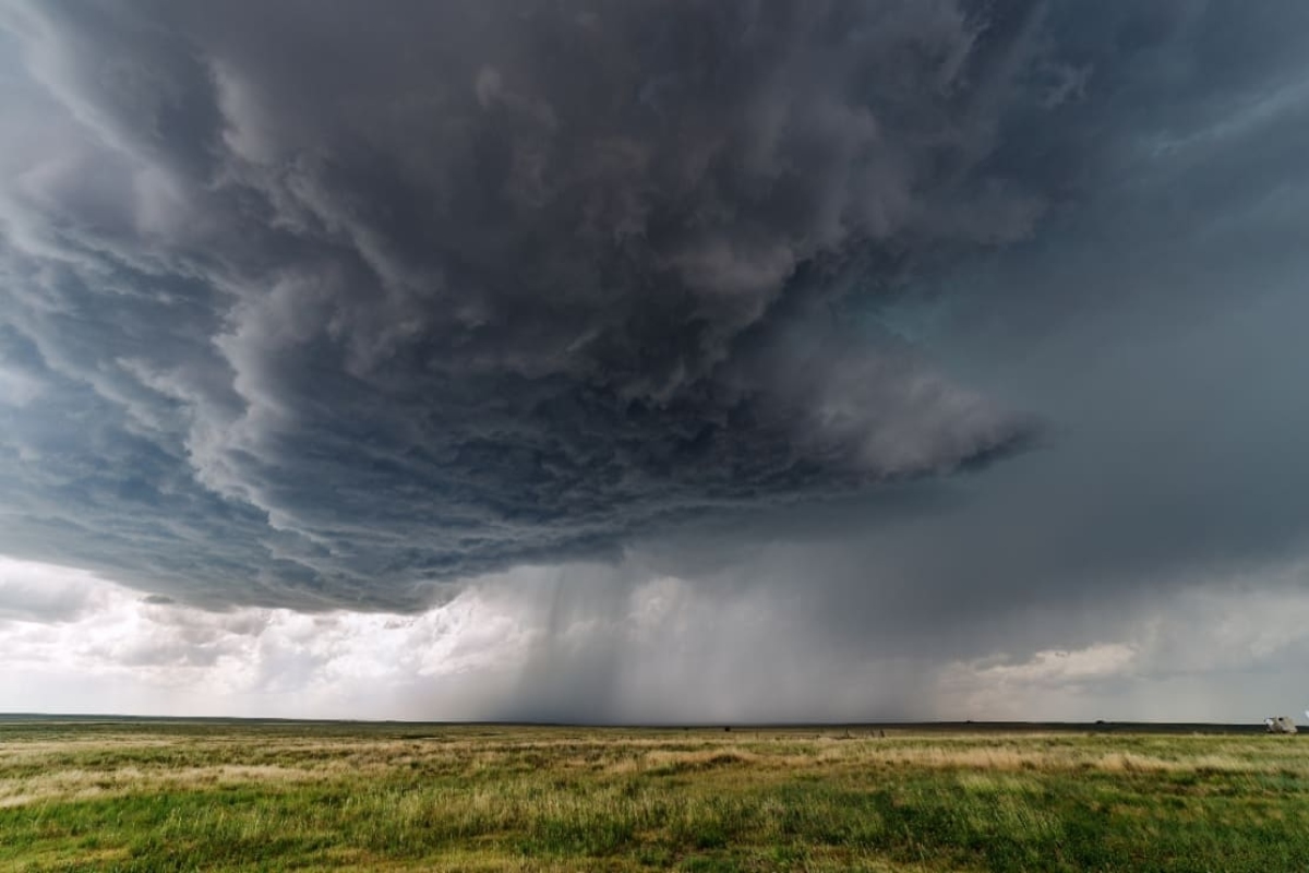 Damaging Winds And Fast-Moving Storms: A Guide To Safety Damaging Winds And Fast-Moving Storms: A Guide To Safety