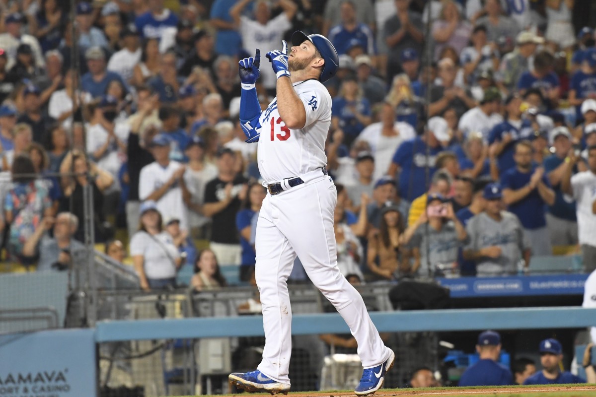Dodgers' Muncy Breaks Silence On Arenado Trade Speculation Dodgers' Muncy Breaks Silence On Arenado Trade Speculation