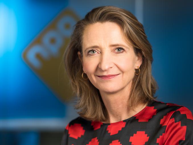 Dreigende Actie Tegen NPO-directeur Frederieke Leeflang Dreigende Actie Tegen NPO-directeur Frederieke Leeflang