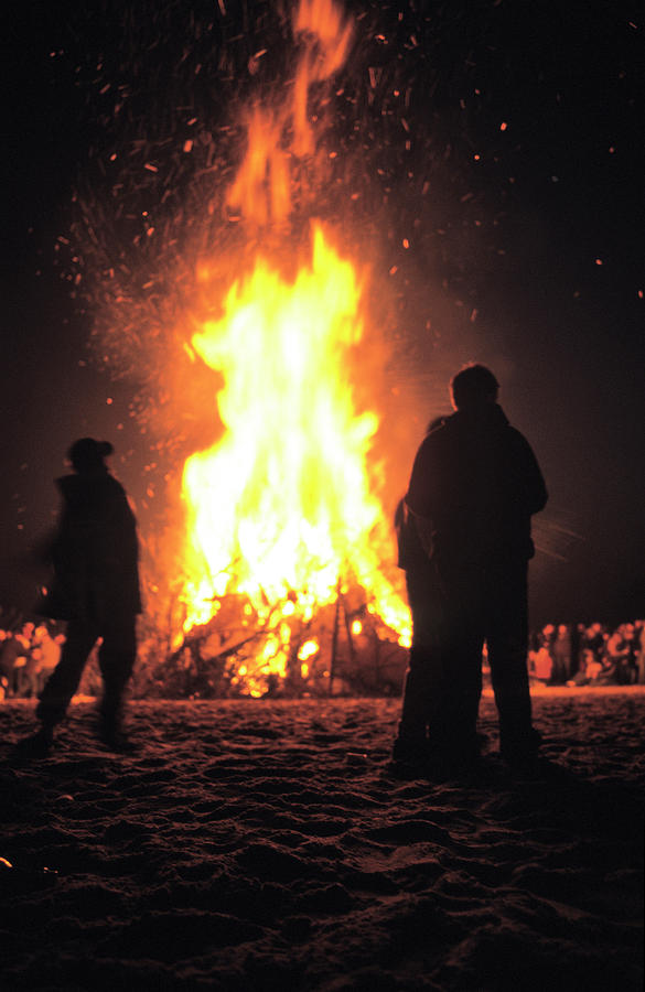 Dry Weather Warning Issued For Easter Bonfire Events Dry Weather Warning Issued For Easter Bonfire Events