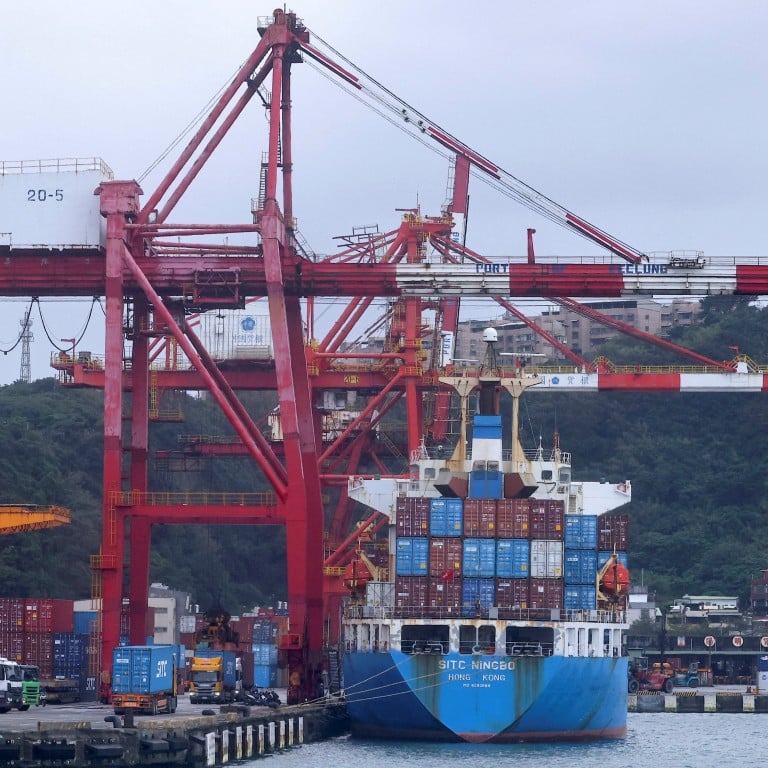 Economic Overhaul Urged Amidst Taiwan Dollar's Appreciation Economic Overhaul Urged Amidst Taiwan Dollar's Appreciation