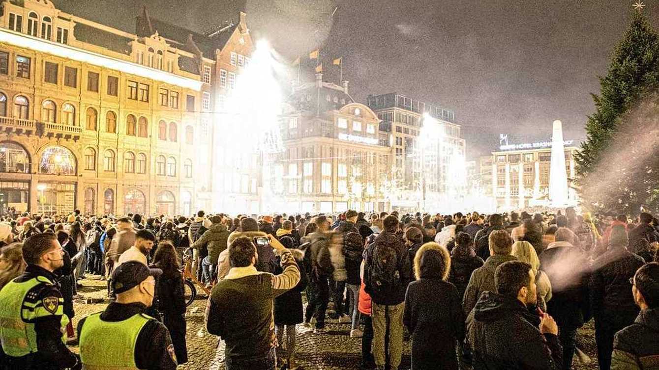Een Kwart Miljoen Nederlanders Negeert Vuurwerkverbod? Een Kwart Miljoen Nederlanders Negeert Vuurwerkverbod?