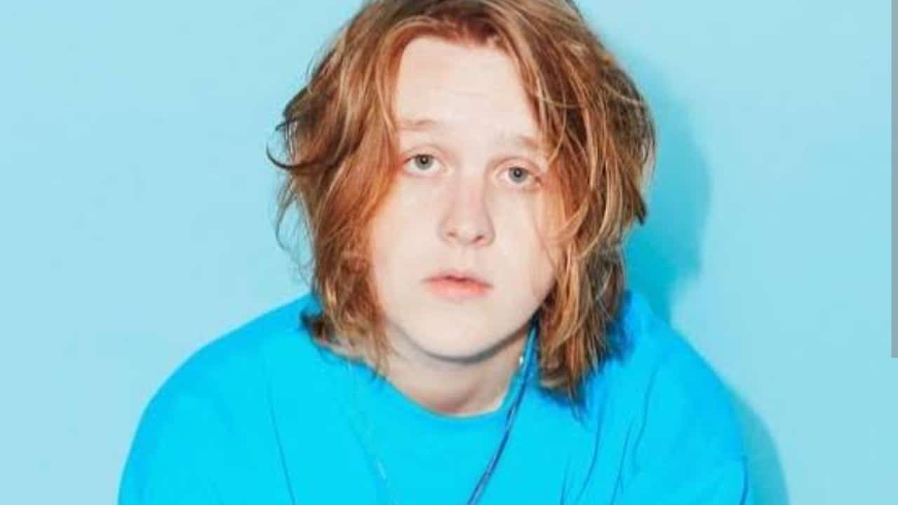 El Regreso De Lewis Capaldi A WWE SmackDown: Superación Tras Sus Problemas De Salud El Regreso De Lewis Capaldi A WWE SmackDown: Superación Tras Sus Problemas De Salud
