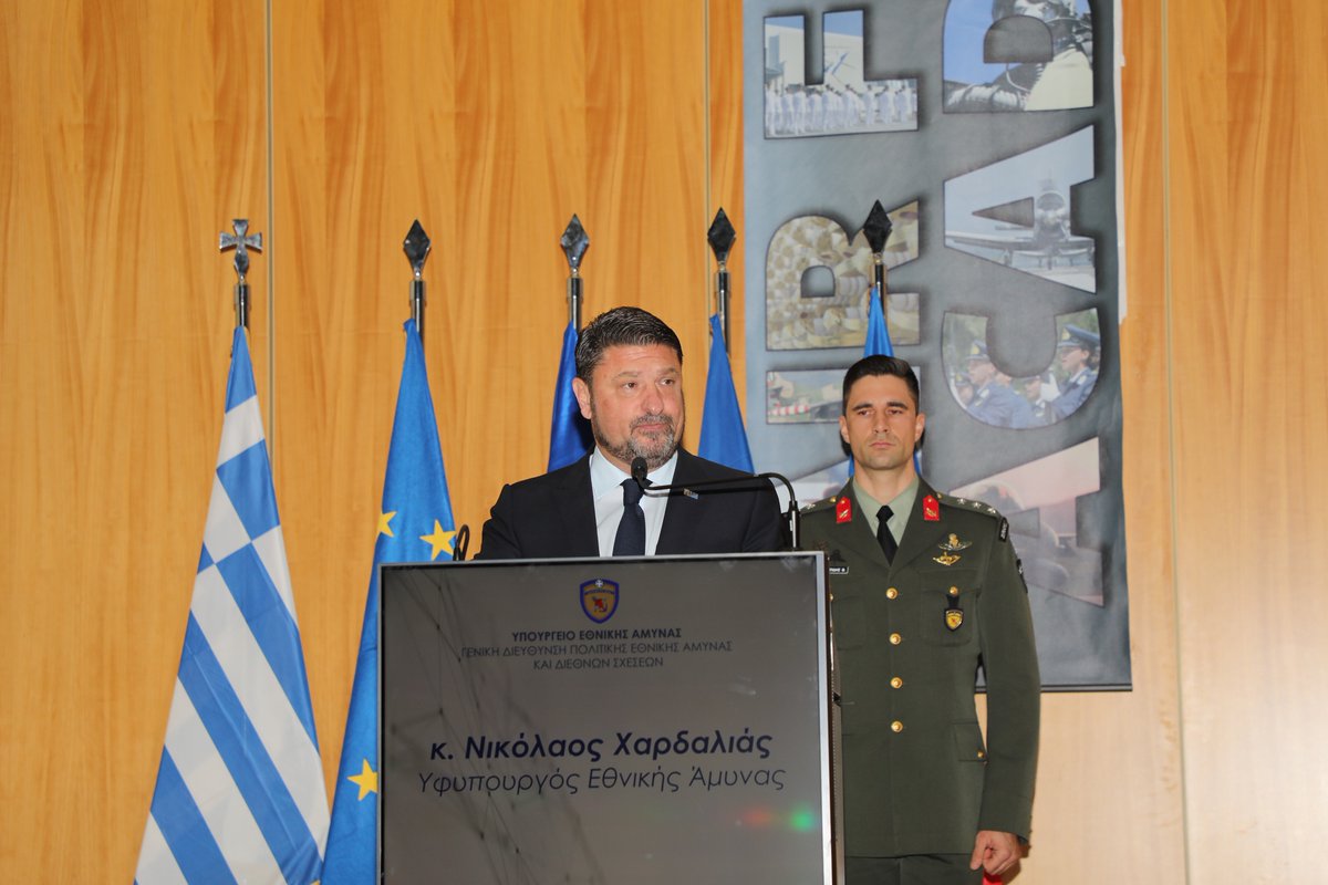 Έμμα Στόουν Και Μάργκαρετ Κουάλεϊ: Συγκρούσεις Στα Όσκαρ; Ανάλυση Της Λεκτικής Τους Ανταλλαγής Έμμα Στόουν Και Μάργκαρετ Κουάλεϊ: Συγκρούσεις Στα Όσκαρ; Ανάλυση Της Λεκτικής Τους Ανταλλαγής