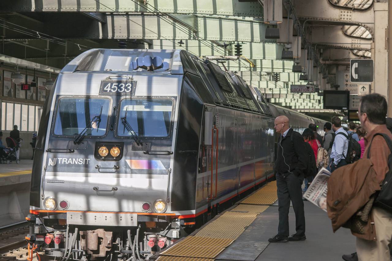 Engineers Union And NJ Transit Reach Tentative Agreement, Preventing Strike Engineers Union And NJ Transit Reach Tentative Agreement, Preventing Strike