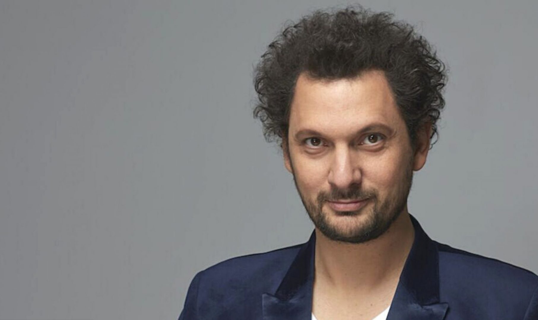 Éric Antoine : Vie Privée Après Le Divorce Et Naissance De Son Enfant Éric Antoine : Vie Privée Après Le Divorce Et Naissance De Son Enfant