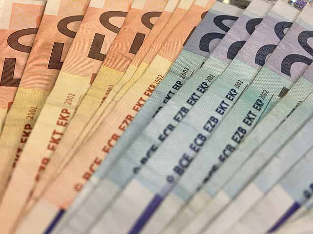 EUR/USD Exchange Rate: Lagarde's Plan To Boost The Euro's International Standing EUR/USD Exchange Rate: Lagarde's Plan To Boost The Euro's International Standing