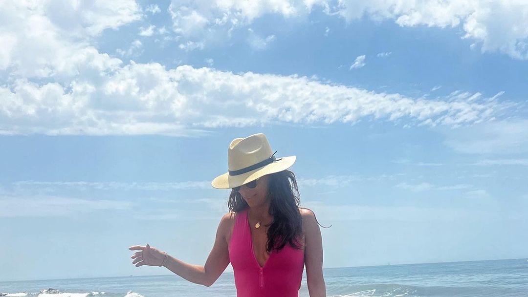 Eva Longoria Sizzles In A Tiny Leopard Bikini Eva Longoria Sizzles In A Tiny Leopard Bikini