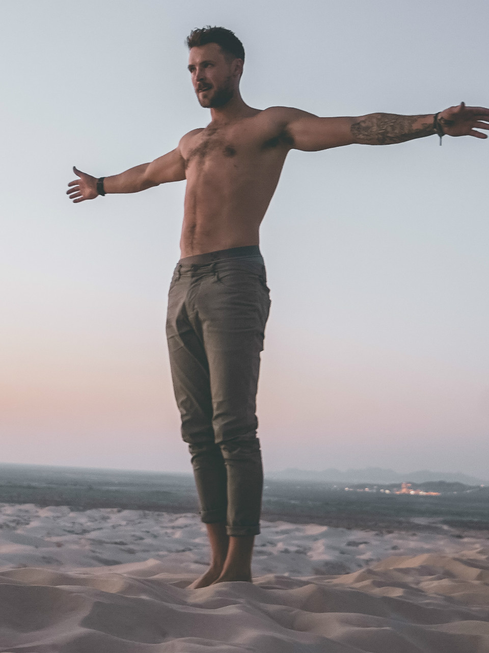 Exclusive: Dylan Efron's Stipulation For Fourth Wing Role Exclusive: Dylan Efron's Stipulation For Fourth Wing Role