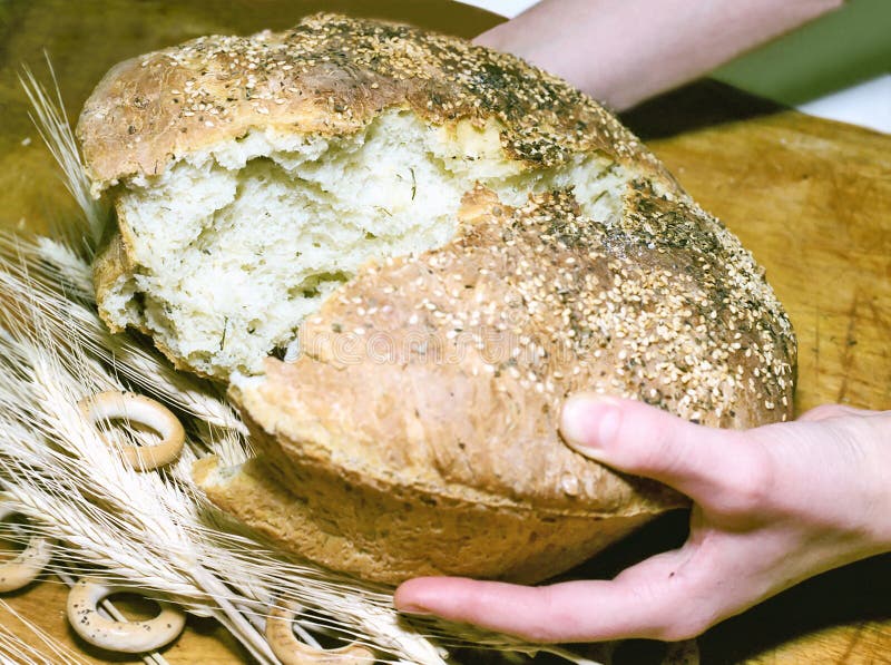 Exploring Ideas Over Dinner: Breaking Bread With Scholars In Your Field Exploring Ideas Over Dinner: Breaking Bread With Scholars In Your Field