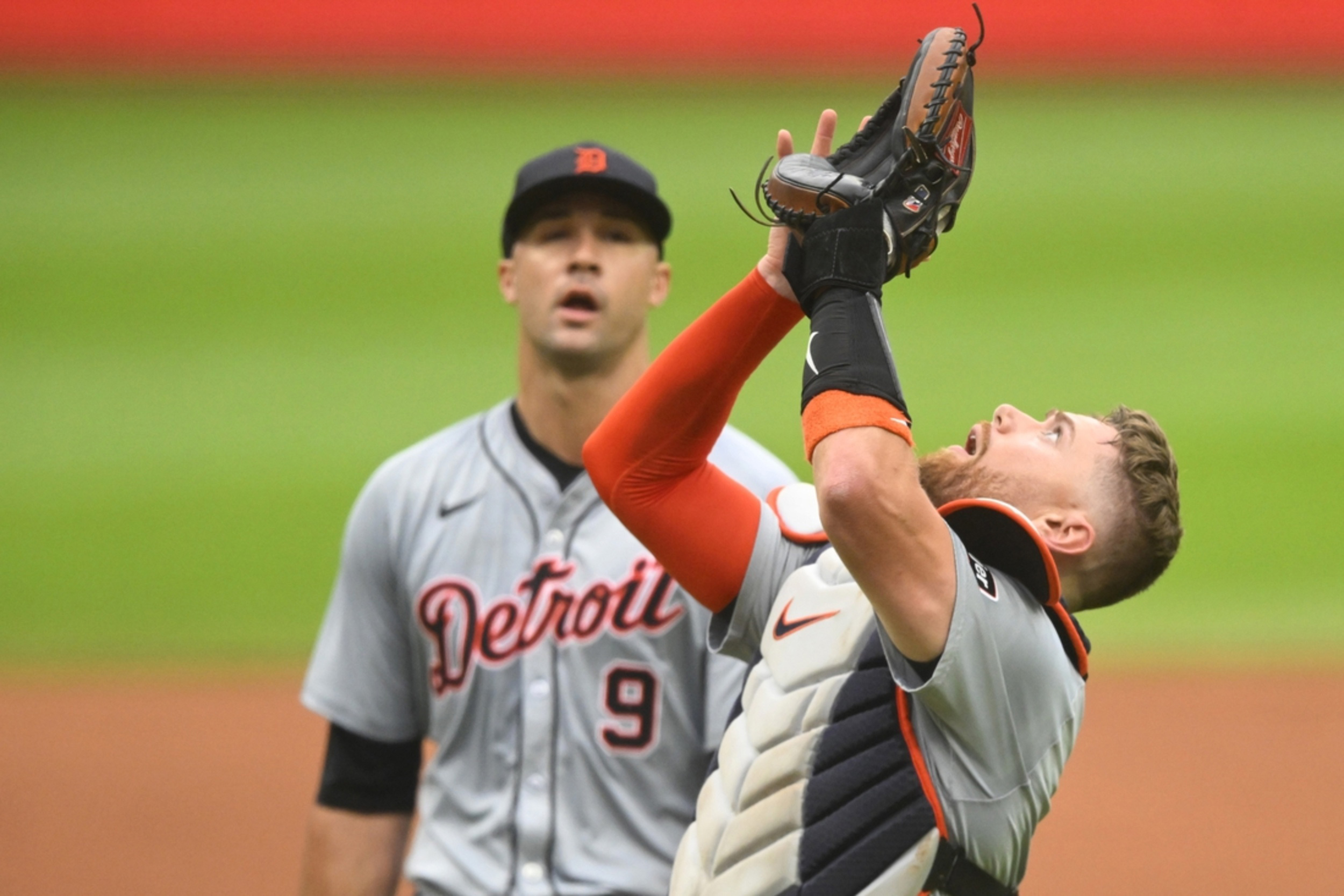 Extra Inning Win: Guardians Edge Royals In First Game