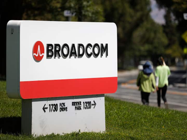 Extreme Price Hike: Broadcom's VMware Deal Impacts AT&T Costs Extreme Price Hike: Broadcom's VMware Deal Impacts AT&T Costs
