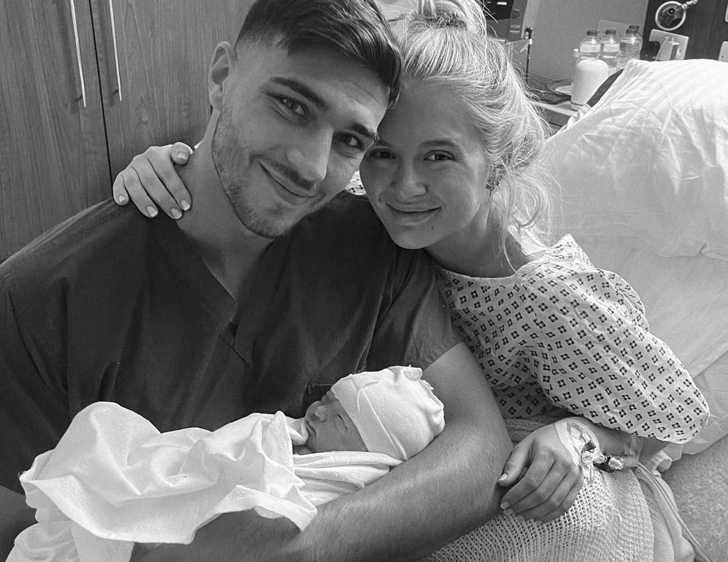Fans Buzz Over Tommy Fury's Reveal, Molly-Mae Hague's Interest Piqued Fans Buzz Over Tommy Fury's Reveal, Molly-Mae Hague's Interest Piqued
