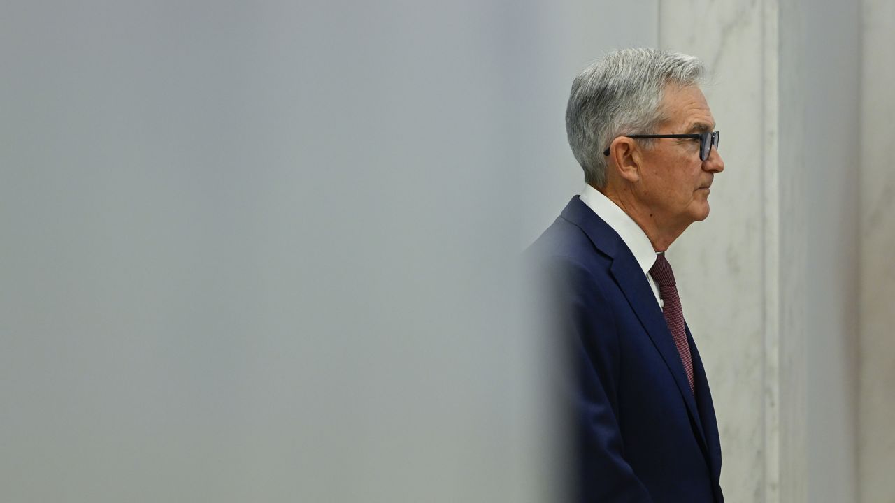 Fed Chair Powell Meets Trump At White House To Discuss Economic Issues Fed Chair Powell Meets Trump At White House To Discuss Economic Issues