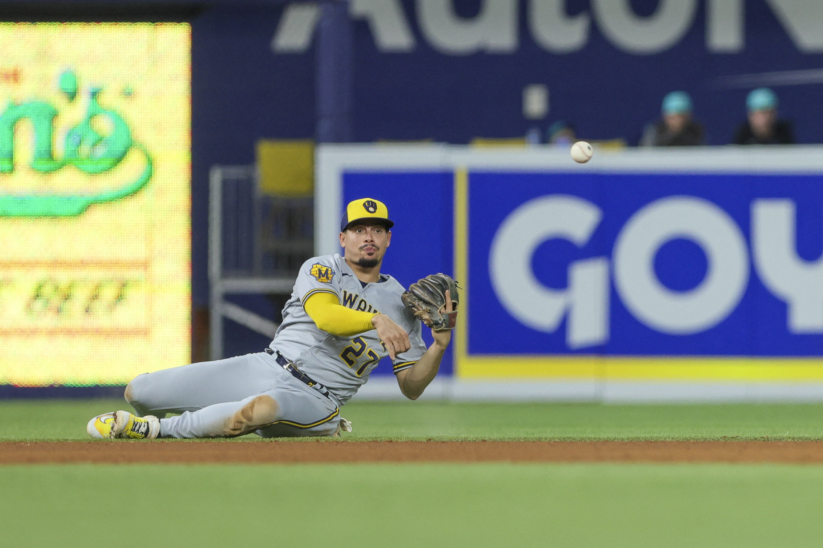 First Inning Domination: Mariners Crush Marlins 14-0 First Inning Domination: Mariners Crush Marlins 14-0