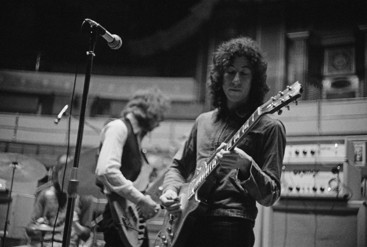 Fleetwood Mac's Early Days: The Departure Of Peter Green And Its Impact Fleetwood Mac's Early Days: The Departure Of Peter Green And Its Impact