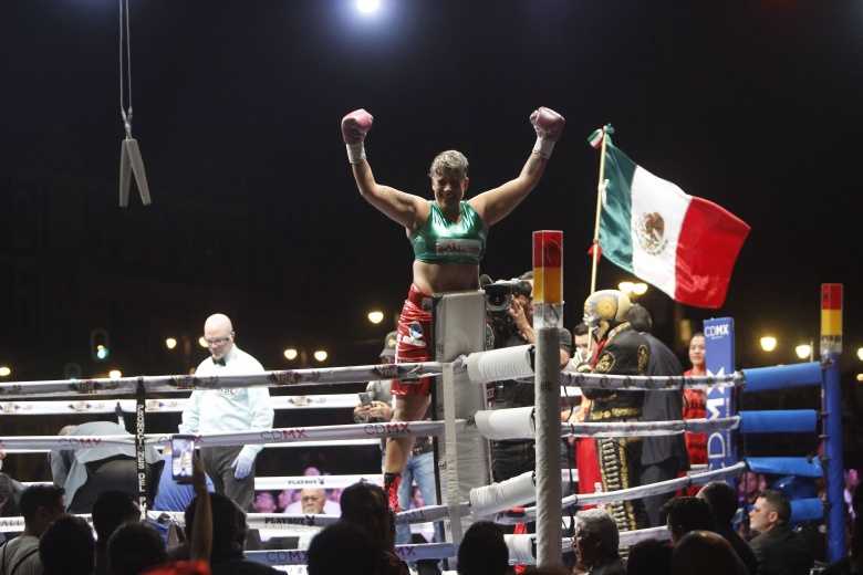 FOTOS: Así Se Vivió La Clase Nacional De Boxeo En El Zócalo Capitalino