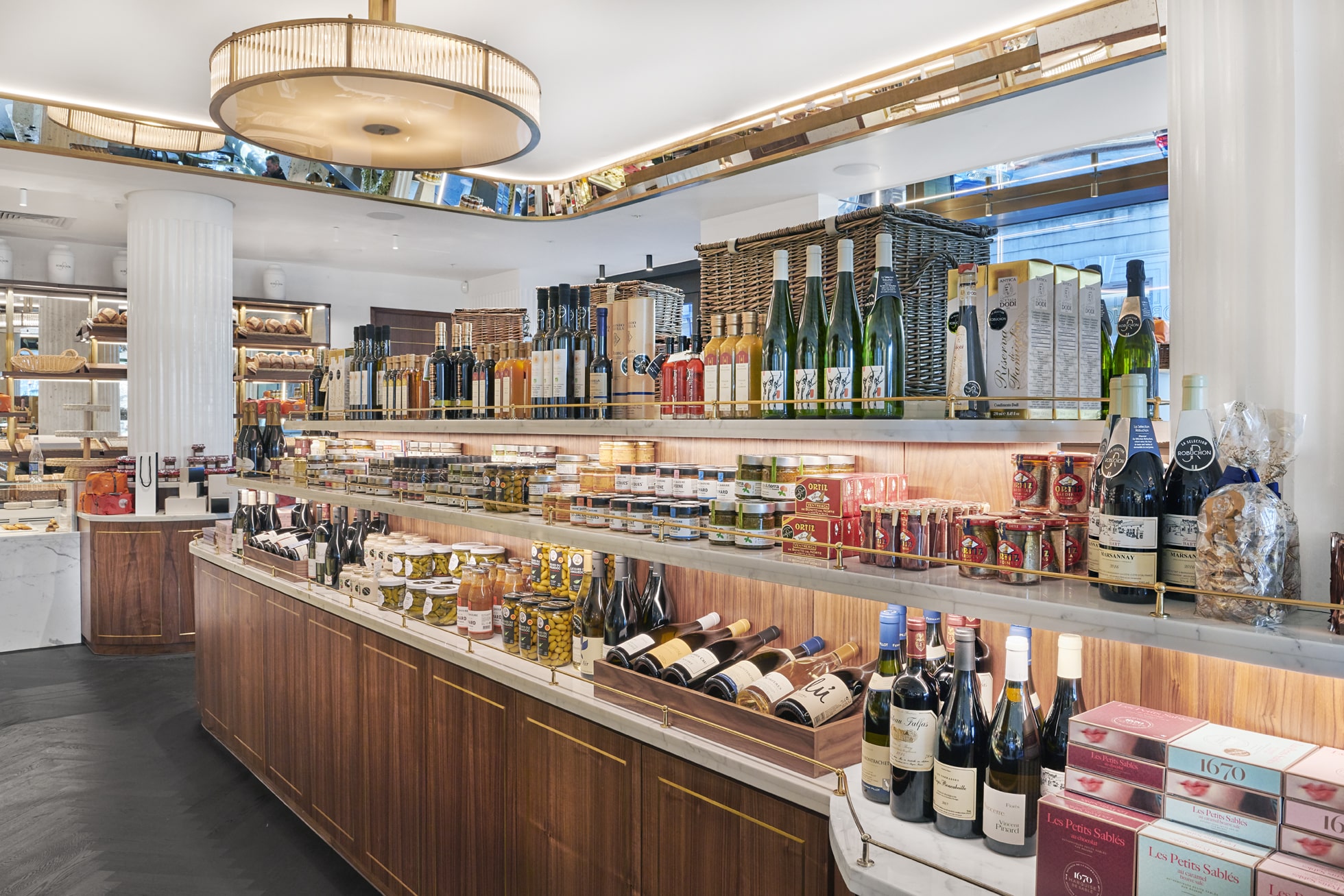 Francis Sultana's Contribution To The Robuchon Monaco Restaurant Design Francis Sultana's Contribution To The Robuchon Monaco Restaurant Design