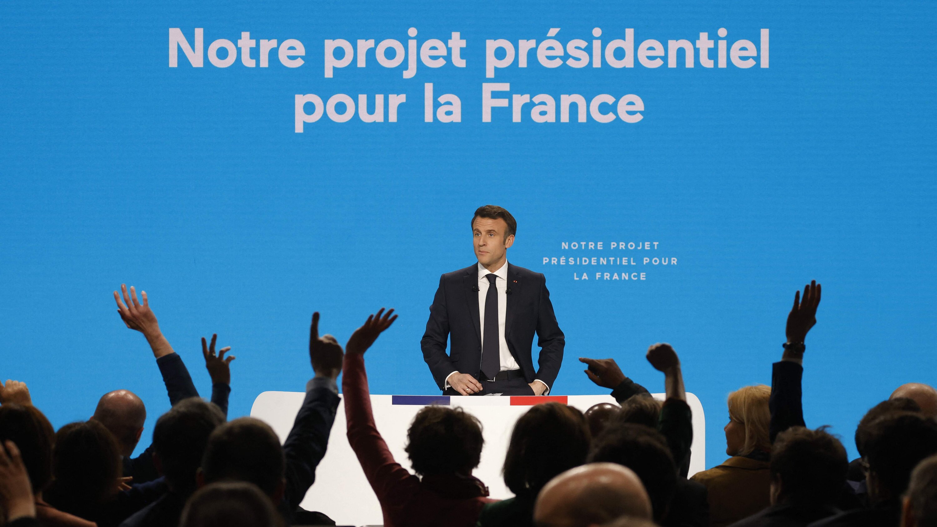 French PM's Disagreement With Macron's Leadership Revealed French PM's Disagreement With Macron's Leadership Revealed