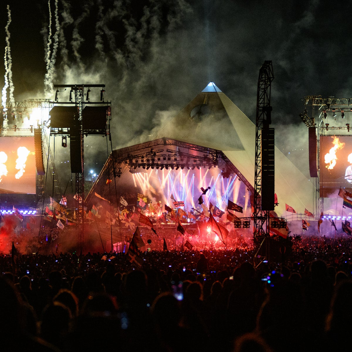Frustration Mounts As Glastonbury Festival Ticket Resale Turns Chaotic Frustration Mounts As Glastonbury Festival Ticket Resale Turns Chaotic