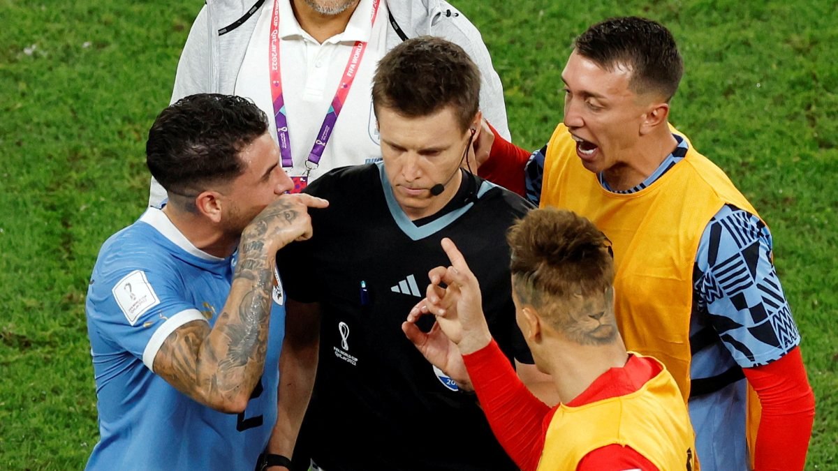 Futbol Kulübünde Skandal: Dört Oyuncuya Soruşturma Açıldı Futbol Kulübünde Skandal: Dört Oyuncuya Soruşturma Açıldı