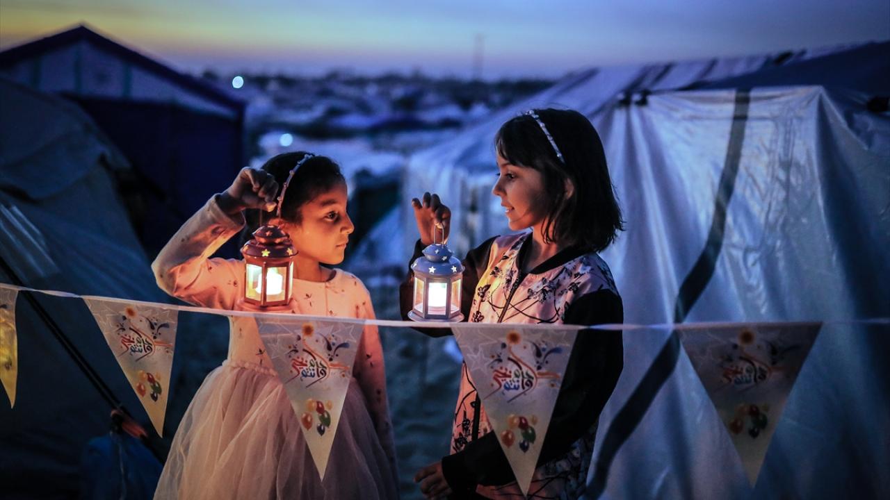 Gazze'de Ramazan Bayramı: Anadolu Ajansı Raporları Gazze'de Ramazan Bayramı: Anadolu Ajansı Raporları
