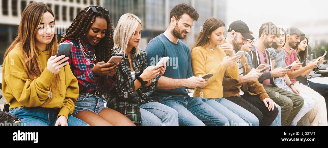 Gen Z And Smartphones: Can Android's Redesign Compete With Apple? Gen Z And Smartphones: Can Android's Redesign Compete With Apple?