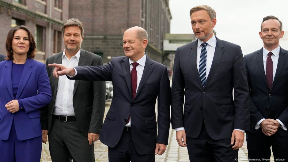 German Coalition Negotiations: Deal Expected By Midday German Coalition Negotiations: Deal Expected By Midday