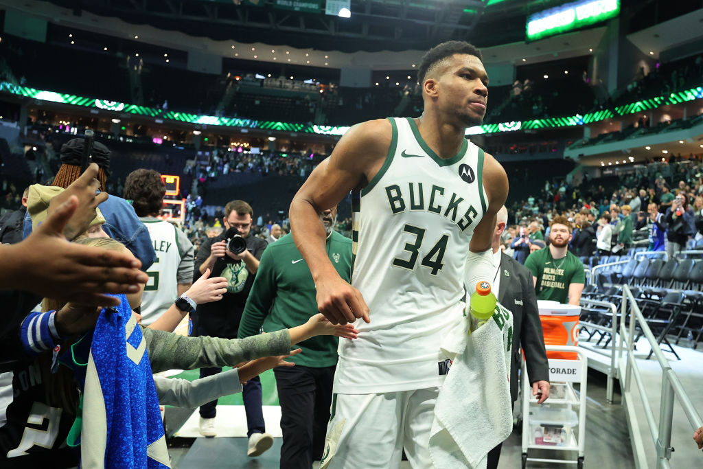 Giannis Antetokounmpo Under Fire For Pacers Postgame Handshake Giannis Antetokounmpo Under Fire For Pacers Postgame Handshake