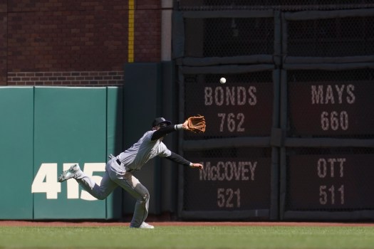 Giants Top NL West, Suárez's Historic Night, Rockies Continue To Falter
