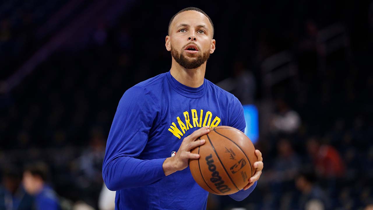 Golden State Warriors' Stephen Curry: Injury Recovery And Expected Return Date (Steve Kerr's Perspective) Golden State Warriors' Stephen Curry: Injury Recovery And Expected Return Date (Steve Kerr's Perspective)