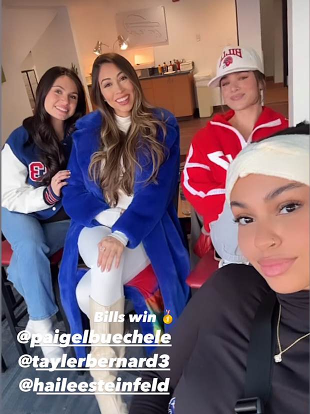 Hailee Steinfeld's Spicy Chiefs Endorsement On Hot Ones Hailee Steinfeld's Spicy Chiefs Endorsement On Hot Ones
