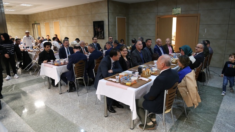 Hakkarideki Hakim Ve Savcıların Katıldığı İftar Programı Hakkarideki Hakim Ve Savcıların Katıldığı İftar Programı