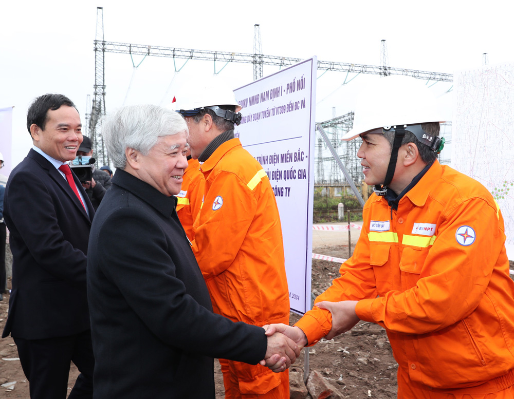 Hành Trình Xây Dựng Mạch 500kV Số 3: Công Nhân Điện Lực Miền Nam Vượt Khó