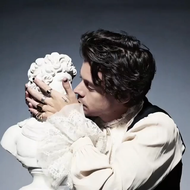 Harry Styles Reacts To A Critically Bad SNL Impression Harry Styles Reacts To A Critically Bad SNL Impression
