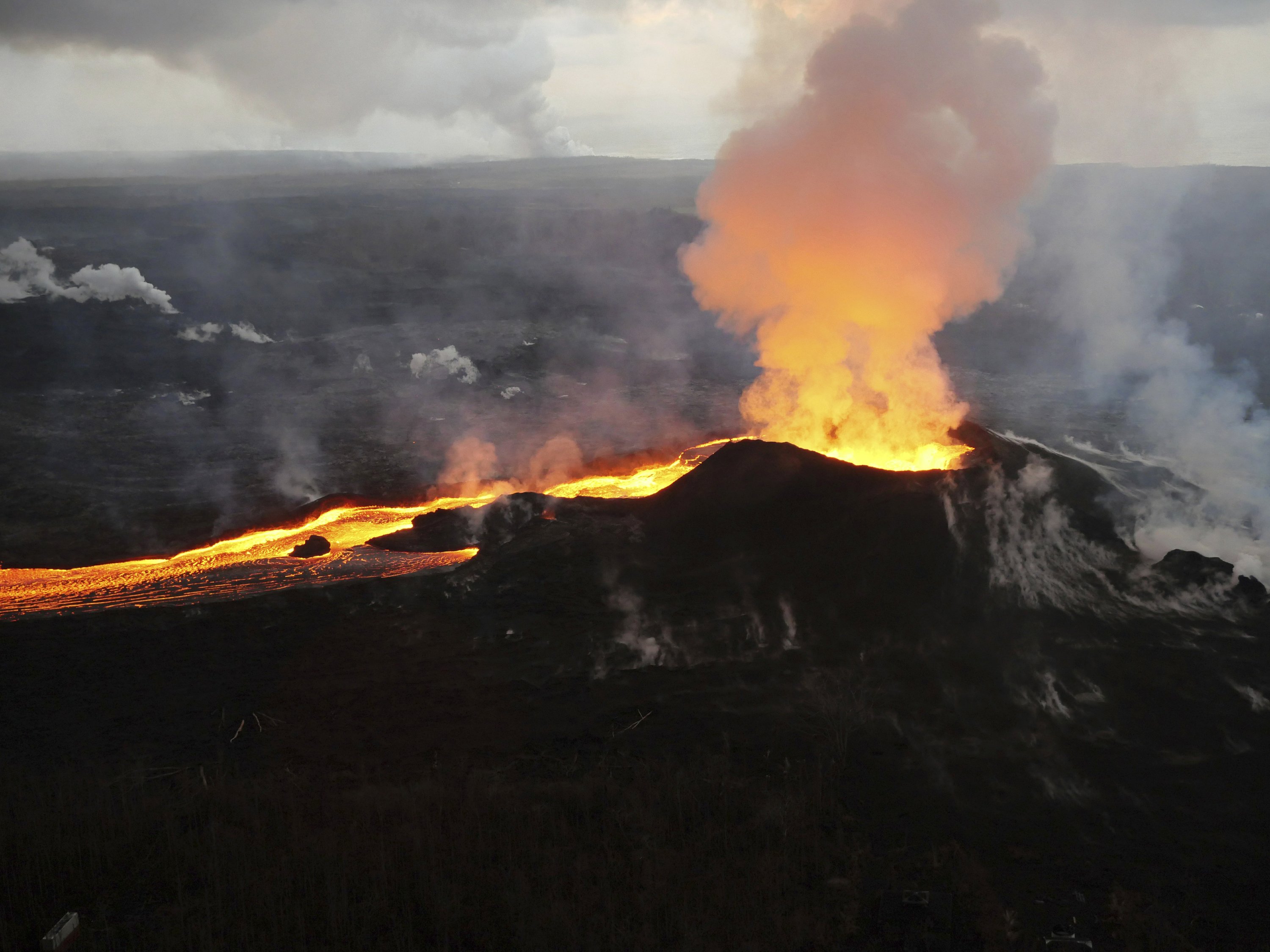 Hawaii's Kilauea: A Unique Eruption Pattern Unseen In 40 Years Hawaii's Kilauea: A Unique Eruption Pattern Unseen In 40 Years