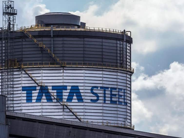 Hollywood Actor Donates ₹8.7 Crore After Tata Steel Layoffs Hollywood Actor Donates ₹8.7 Crore After Tata Steel Layoffs