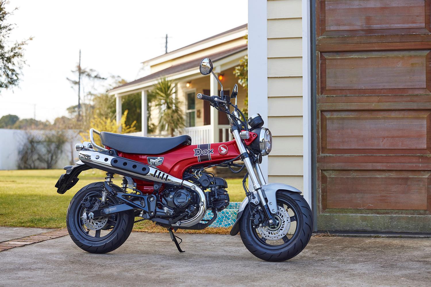 Honda ST125 Dax Vs Kawasaki W175: Detail Perbandingan Spesifikasi Dan Harga Honda ST125 Dax Vs Kawasaki W175: Detail Perbandingan Spesifikasi Dan Harga