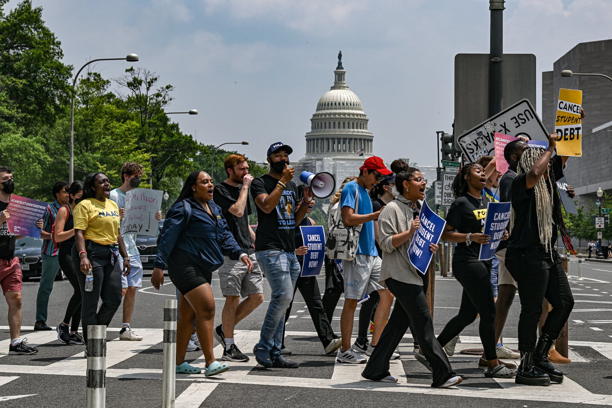 How Black Americans Feel About Trump's Student Loan Changes How Black Americans Feel About Trump's Student Loan Changes