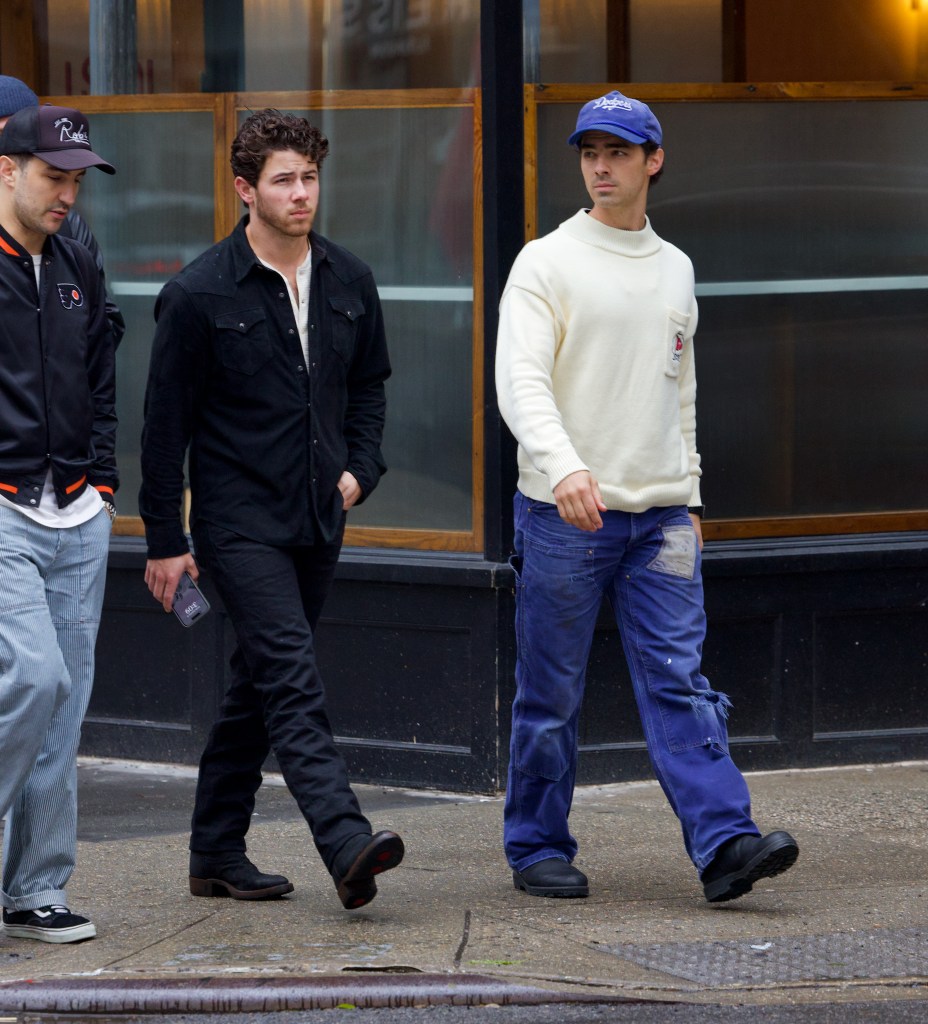 How Joe Jonas Handled A Couple's Fight Over Him How Joe Jonas Handled A Couple's Fight Over Him