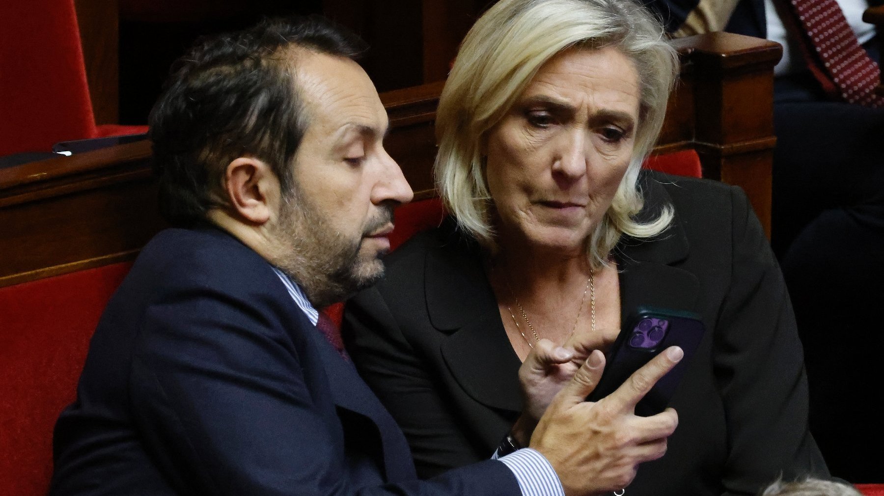 Inéligibilité De Marine Le Pen :  Impact Sur La Politique Française