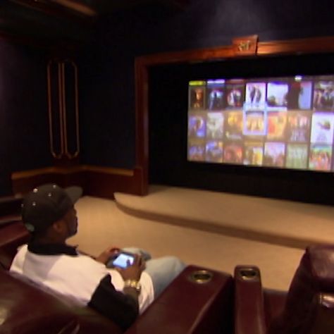 Inside The Mansions Of MTV Cribs: A Celebrity Home Tour Inside The Mansions Of MTV Cribs: A Celebrity Home Tour