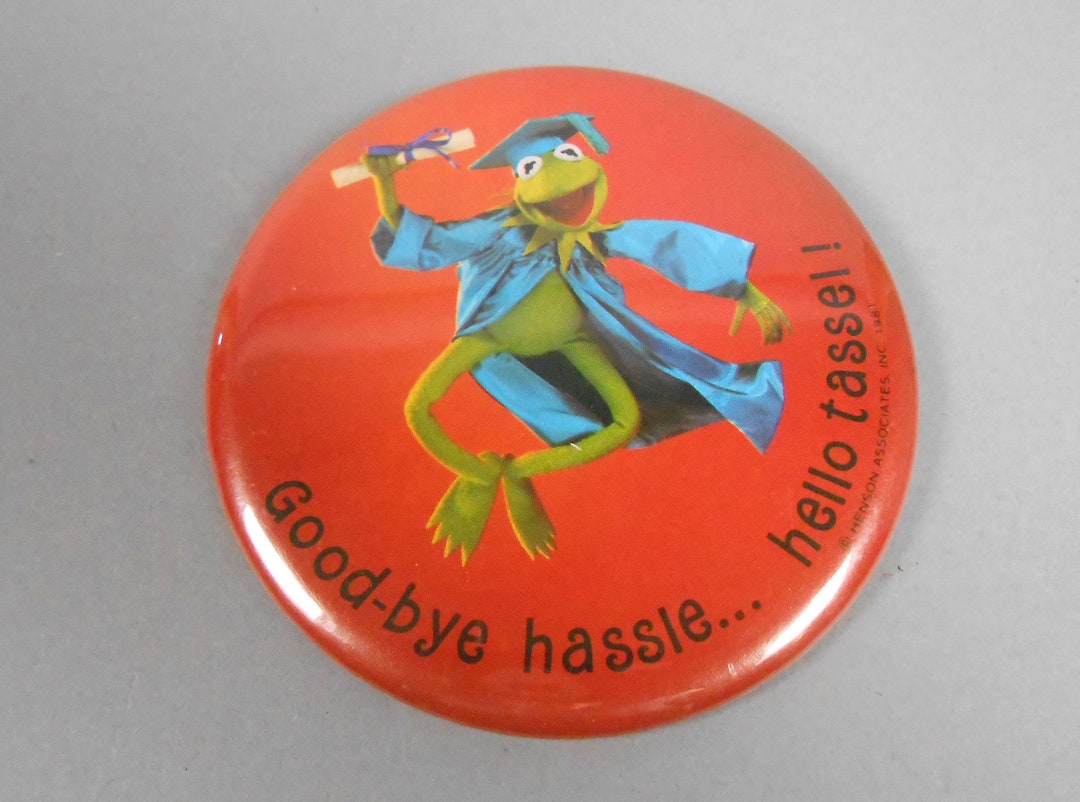 Internet Reacts: Kermit The Frog At UMD Graduation Internet Reacts: Kermit The Frog At UMD Graduation
