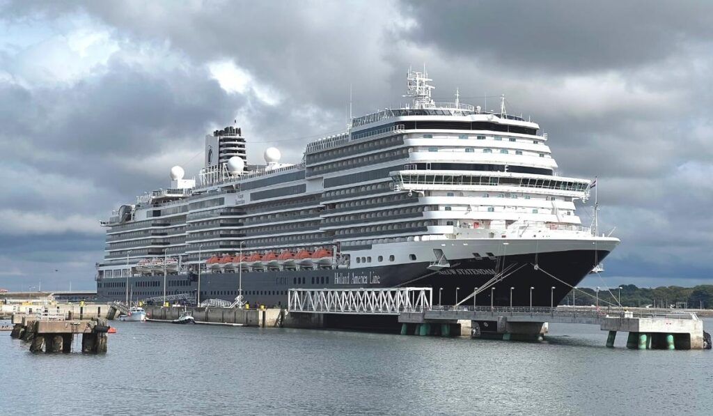 Invergordon Welcomes Nieuw Statendam: Easter Ross Cruise Season Underway Invergordon Welcomes Nieuw Statendam: Easter Ross Cruise Season Underway