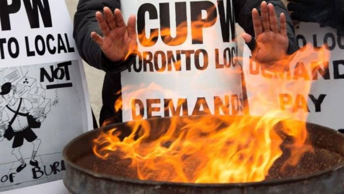 Is A Canada Post Strike Driving Customers Away? Is A Canada Post Strike Driving Customers Away?