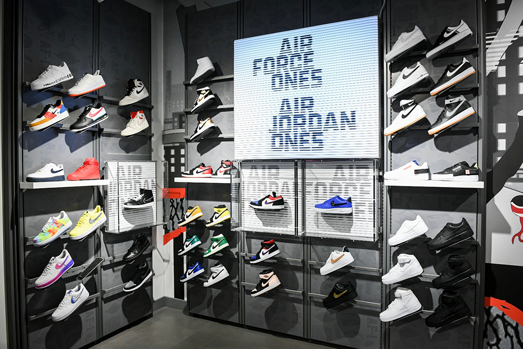 Jefferies' Warning: How Nike's Q3 Earnings Could Affect Foot Locker Jefferies' Warning: How Nike's Q3 Earnings Could Affect Foot Locker